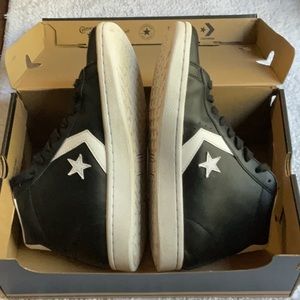 Converse All Star High Top pro leather hi size 9
